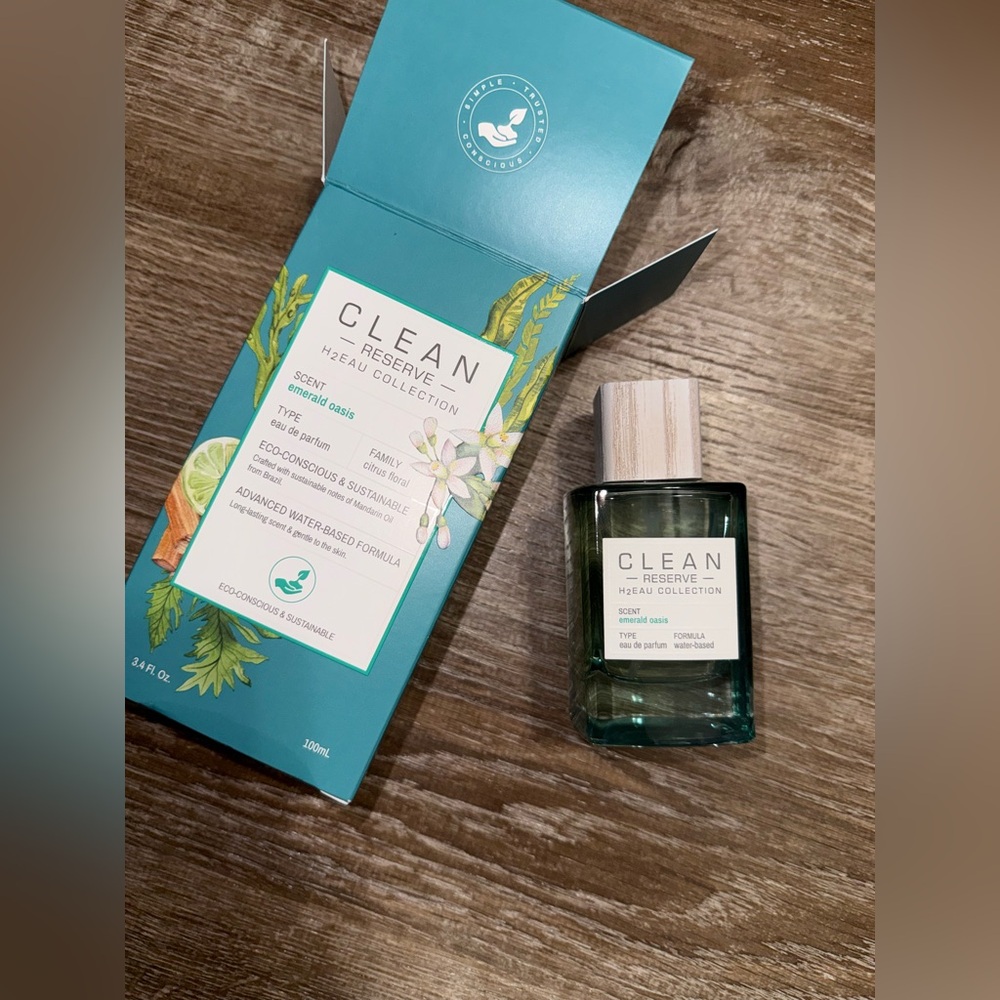 NWT CLEAN RESERVE H2EAU Emerald Oasis